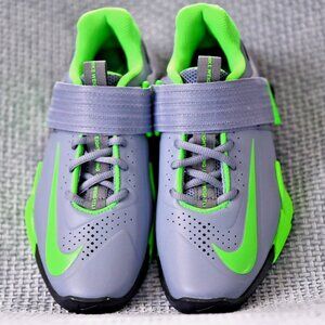NEW Size 4.5 Big Kid Nike Savaleos Weightlifting Color: Ashen Slate/Green Strike